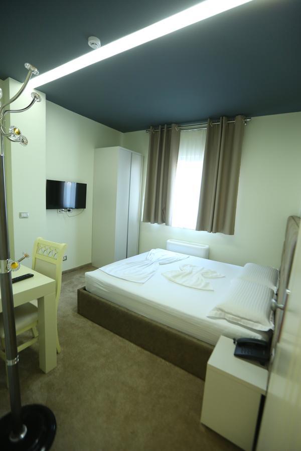 Hotel Vllaznia Shkodër 外观 照片