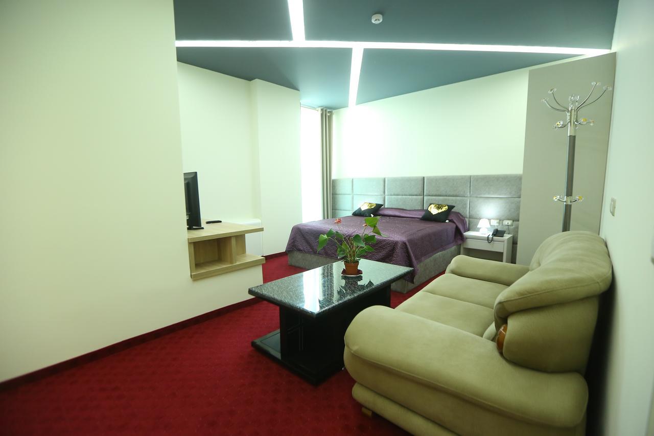 Hotel Vllaznia Shkodër 外观 照片