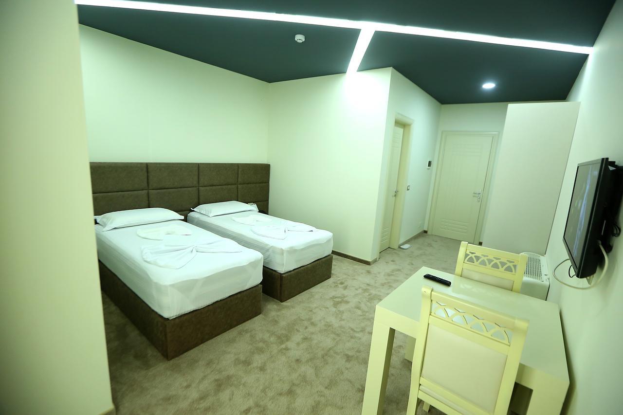 Hotel Vllaznia Shkodër 外观 照片