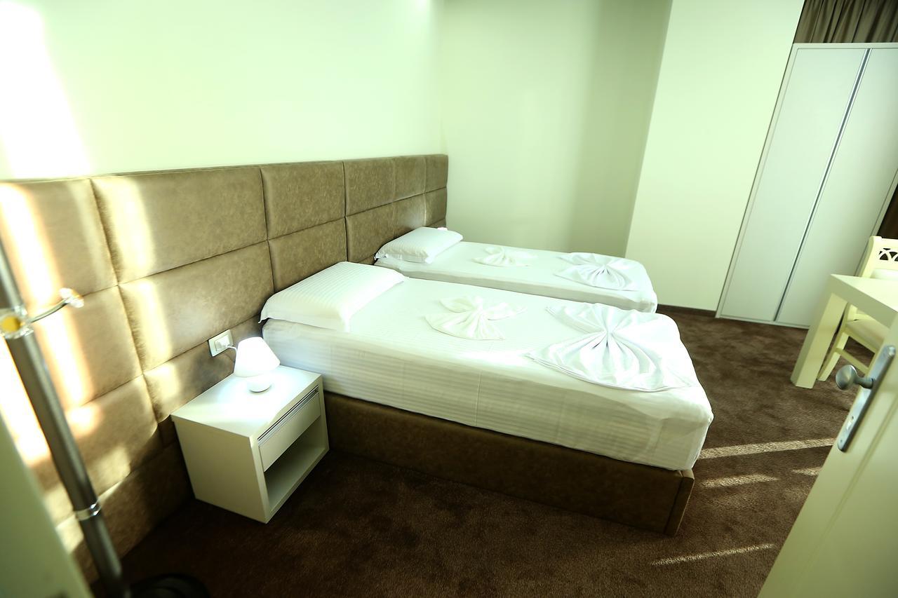 Hotel Vllaznia Shkodër 外观 照片