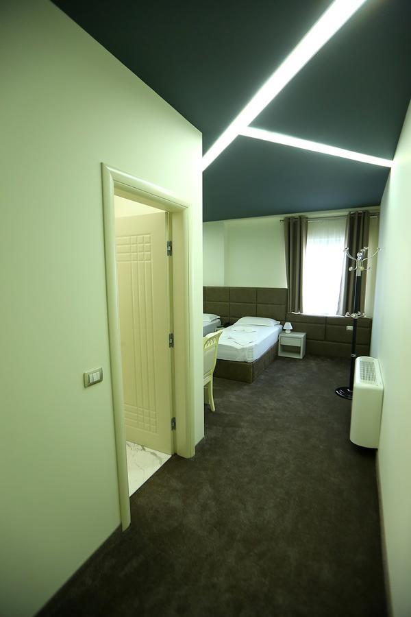 Hotel Vllaznia Shkodër 外观 照片