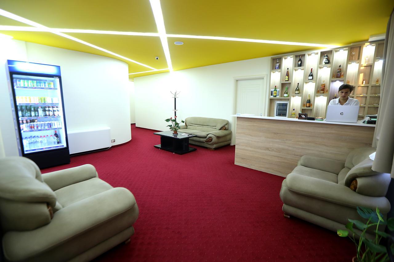 Hotel Vllaznia Shkodër 外观 照片