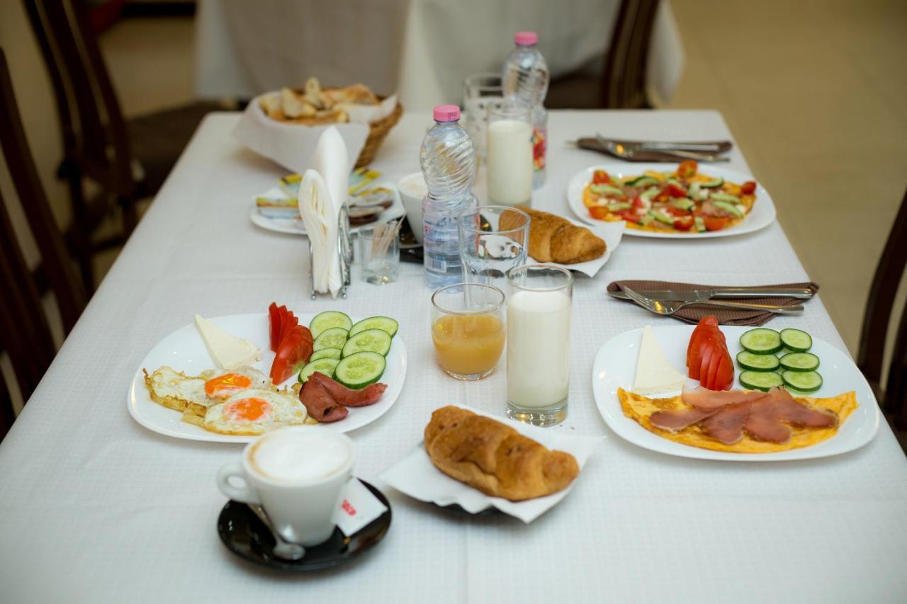 Hotel Vllaznia Shkodër 外观 照片